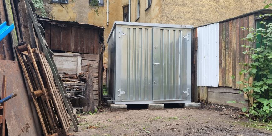 Tērauda konteineru izmantošana būvlaukumos